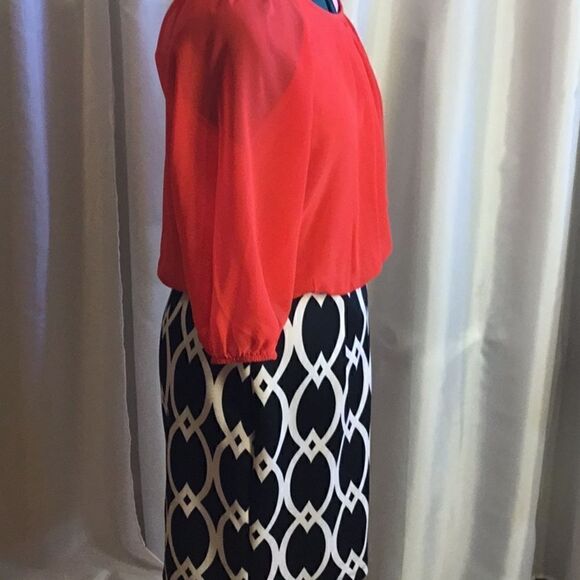 2 tone dress with semi sheer top & stretchy skirt in size 12 by ENFOCUS STUDIO - Picture 7 of 13